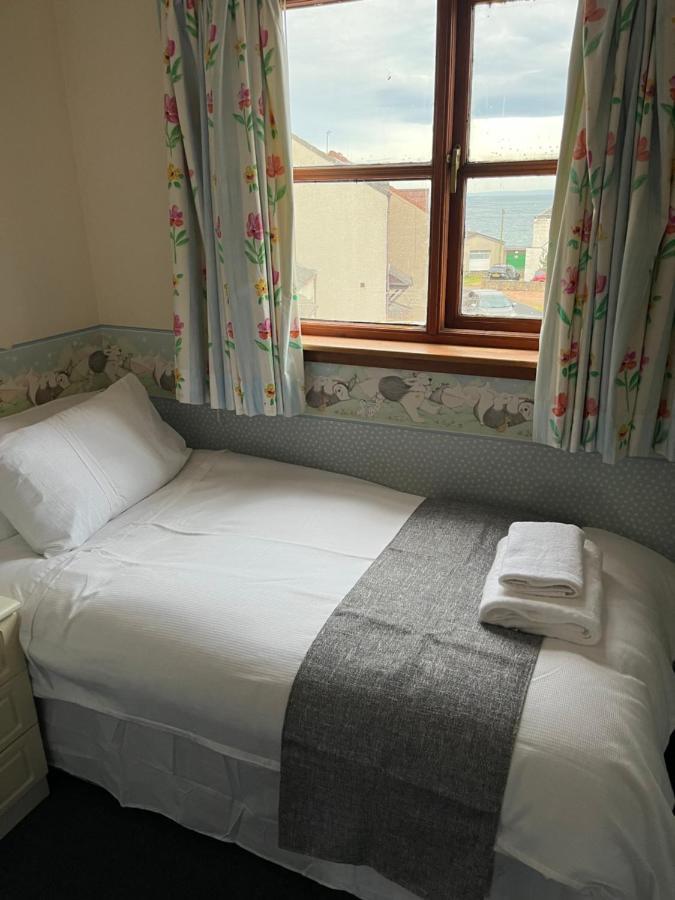 Fantastic Three Bedroom Property Cellardyke Bagian luar foto